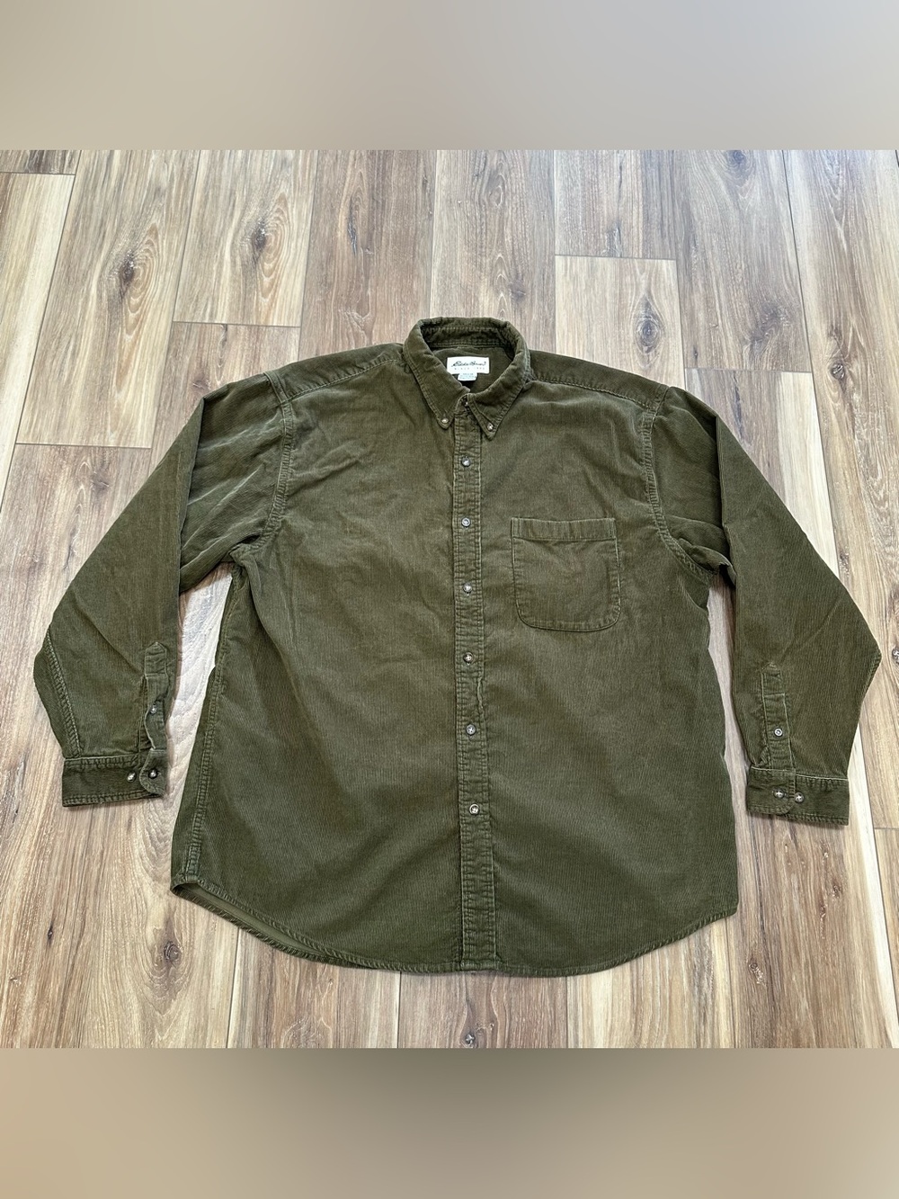 Eddie Bauer 100% Cotton Corduroy Button Down Shirt, Green, Large